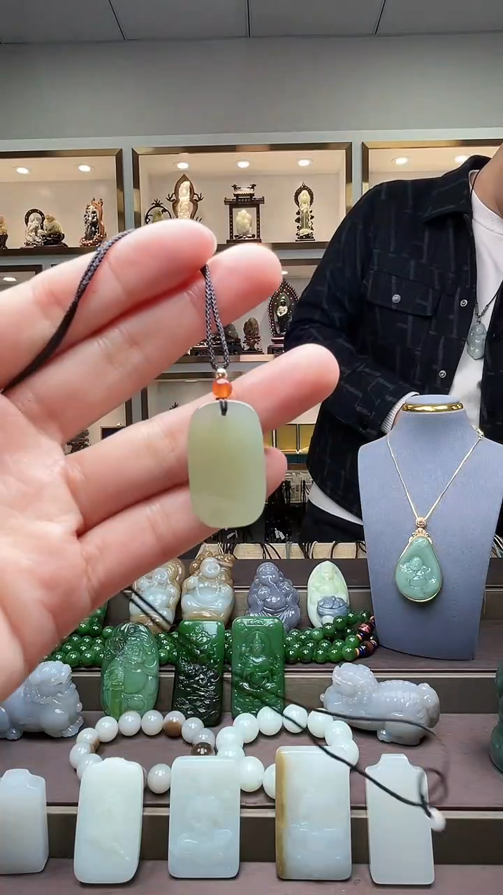 【闪购商品】和田玉颈饰未镶嵌1