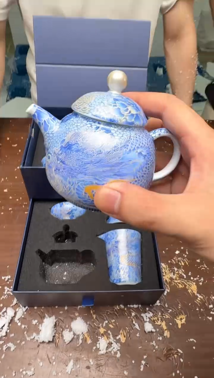 掐丝银龙@@@@@@@@@@@@@@@@@@