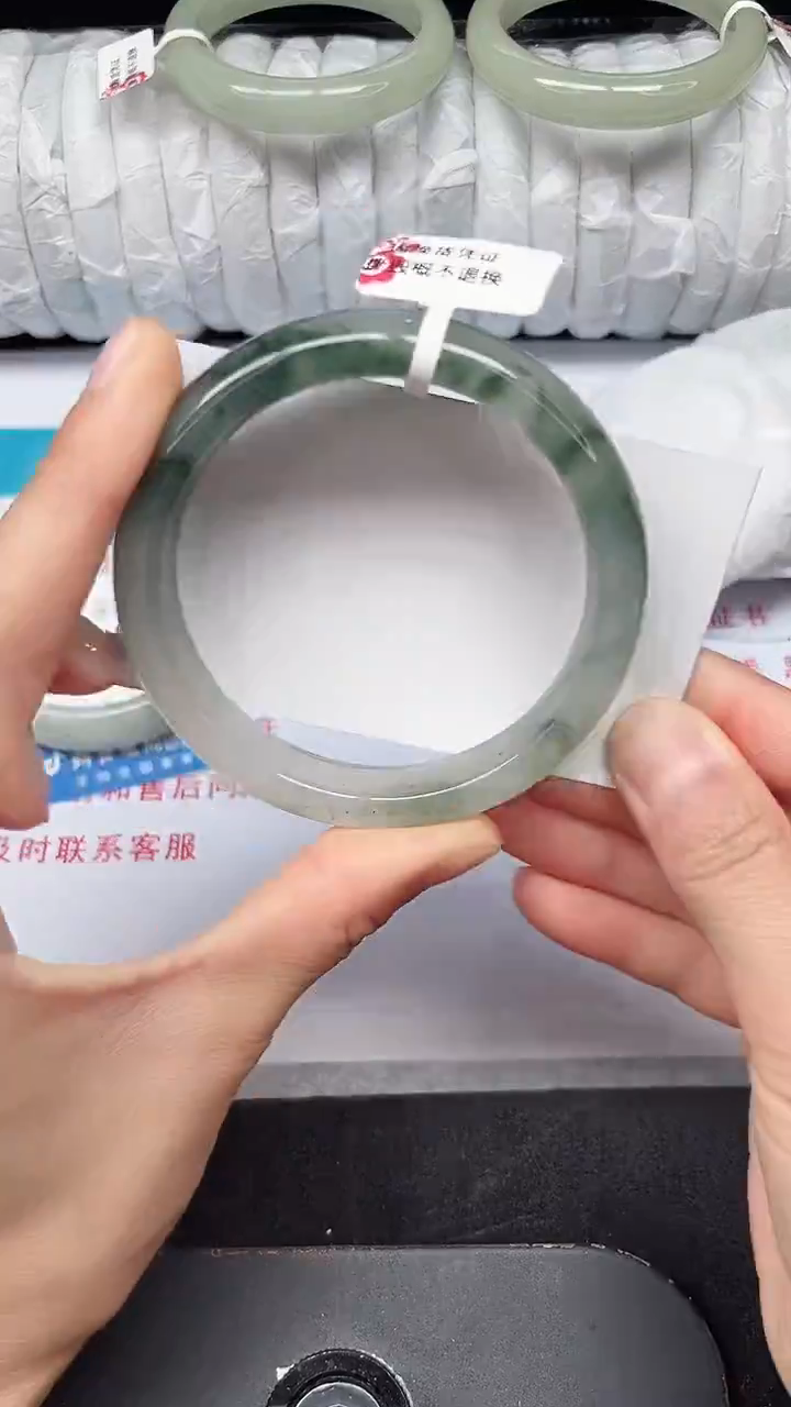 未镶嵌手镯石英质玉31-59/60