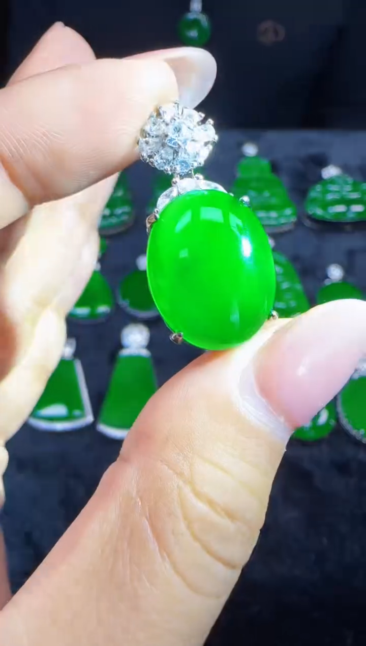 未镶嵌定制翡翠翡翠吊坠56