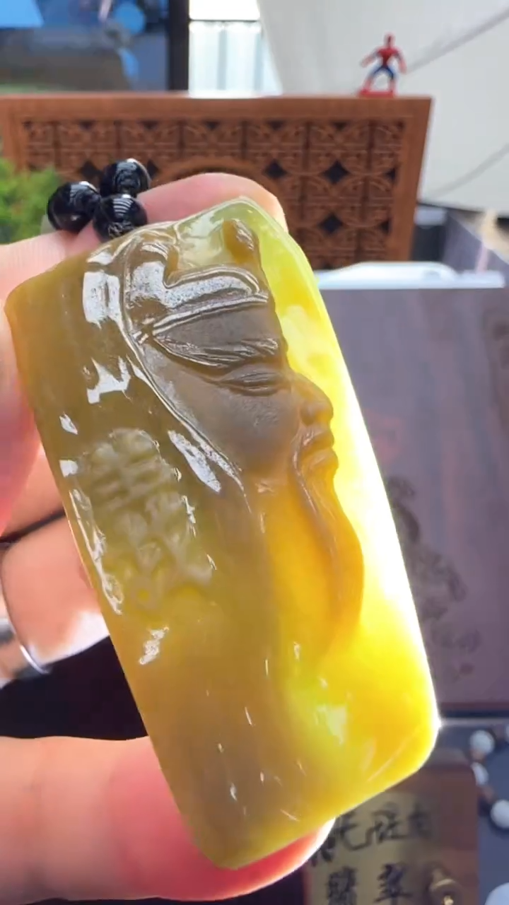 【闪购商品】翡翠挂件未镶嵌国雕谢林工（定制退货扣1000元）