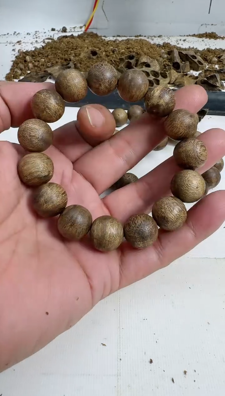 【闪购商品】沉香手串乌身1.5规格单圈13克