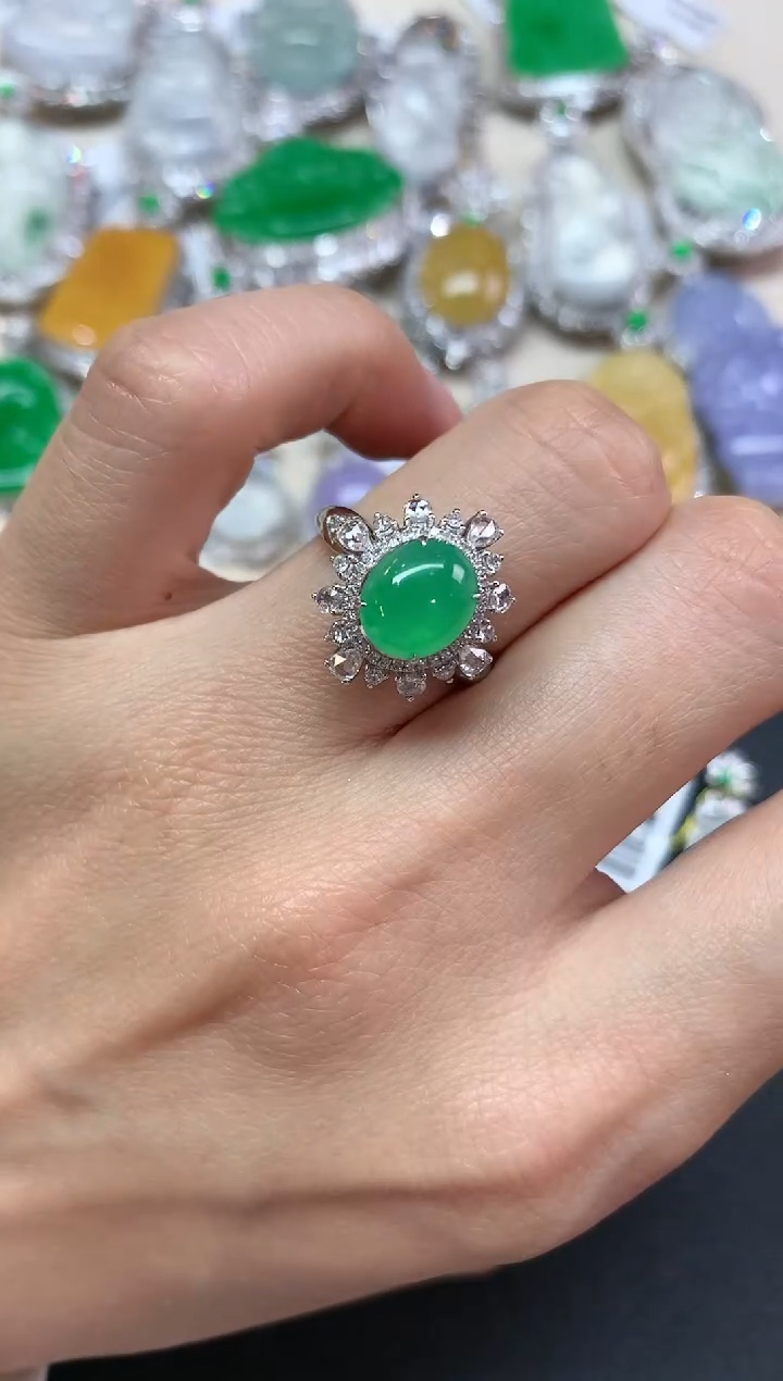 【闪购商品】翡翠戒指18K金镶嵌Q172|9800