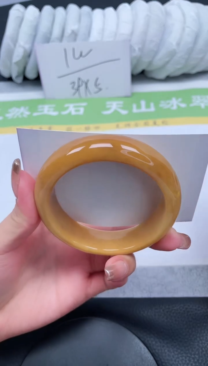 【闪购商品】石英质玉手镯未镶嵌A239-58+