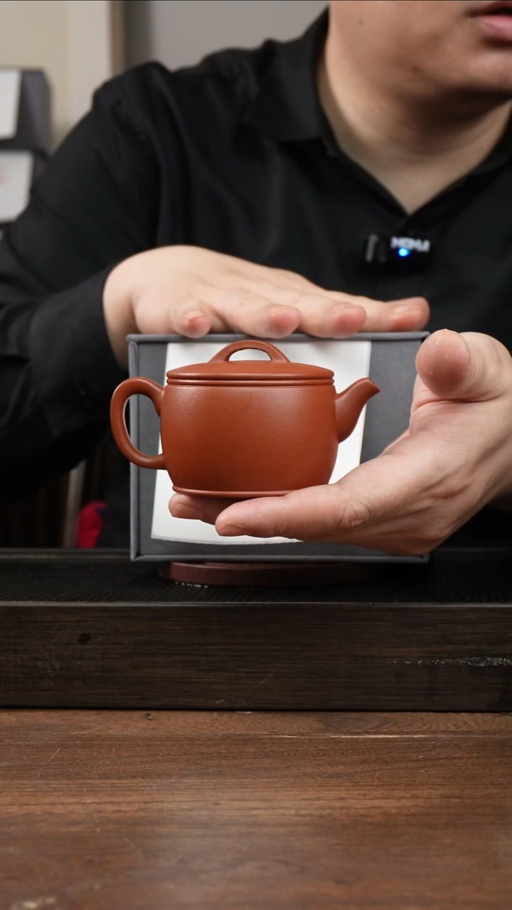 茶杯紫砂疯***草全手朱泥汉瓦       160CC 