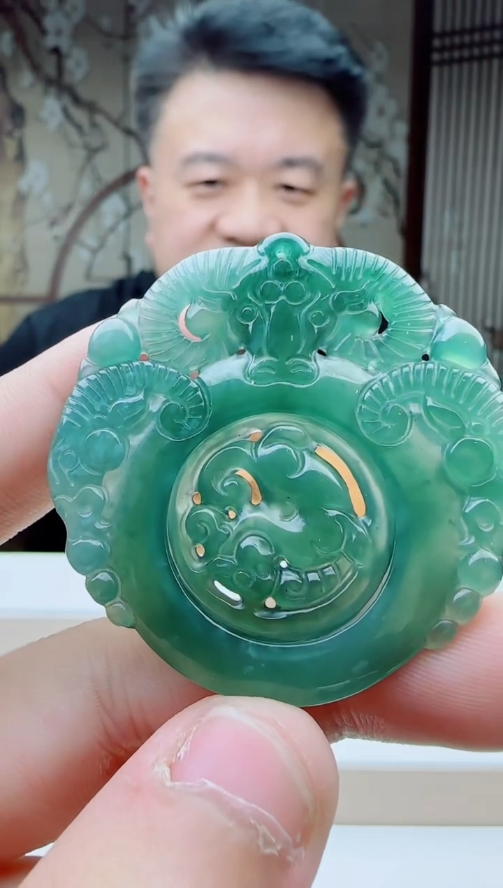 颈饰未镶嵌翡翠多样性发其一