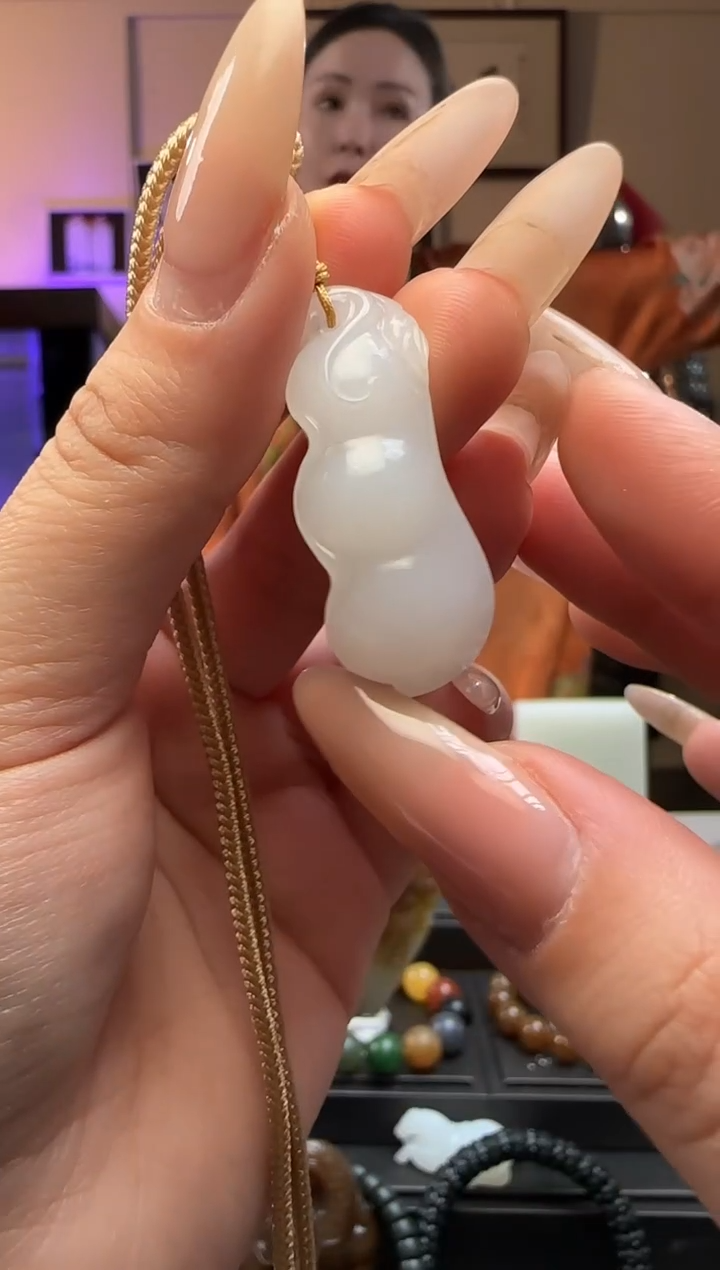 【闪购商品】和田玉白玉福豆未镶嵌吊坠