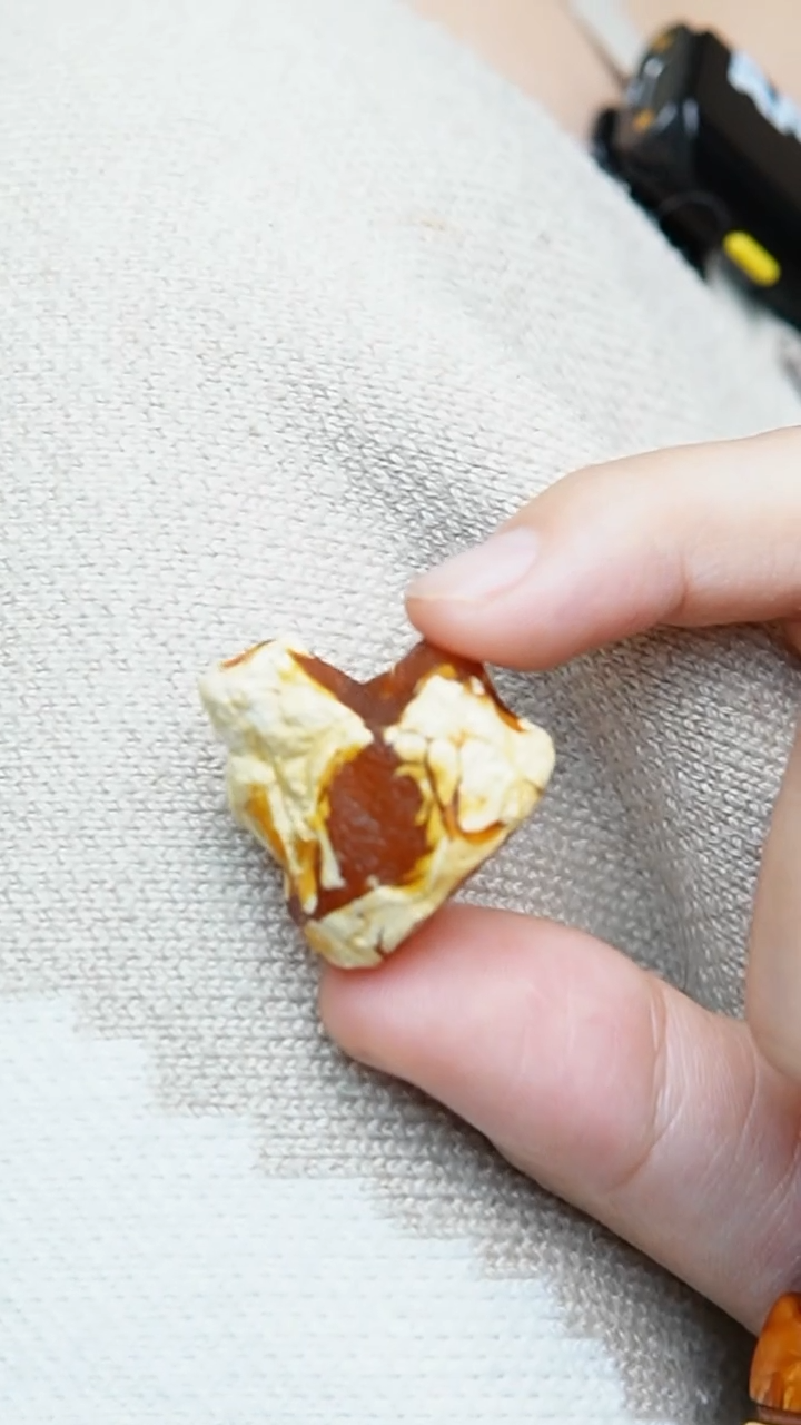 【闪购商品】琥珀裸石未镶嵌原石