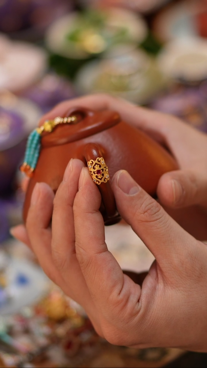 【闪购商品】摆件红色壶把手红色壶把手