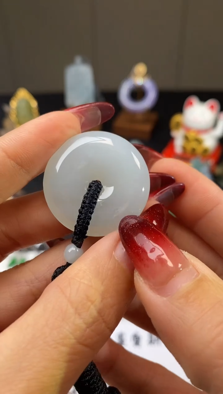 【闪购商品】翡翠颈饰未镶嵌扣子