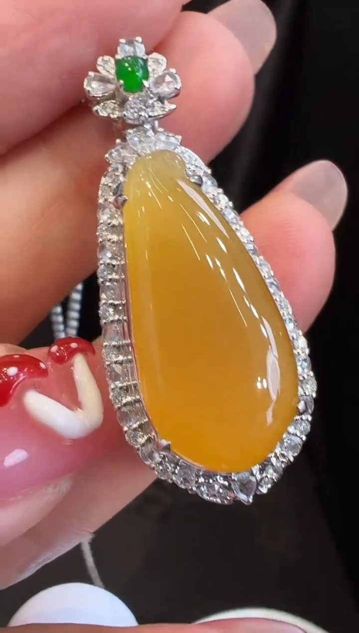 吊坠(不含链)18K金镶嵌翡翠吊坠