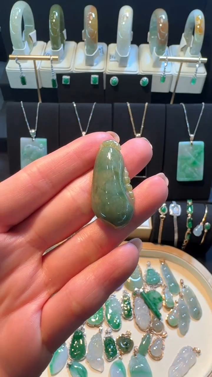 【闪购商品】翡翠挂件未镶嵌福瓜
