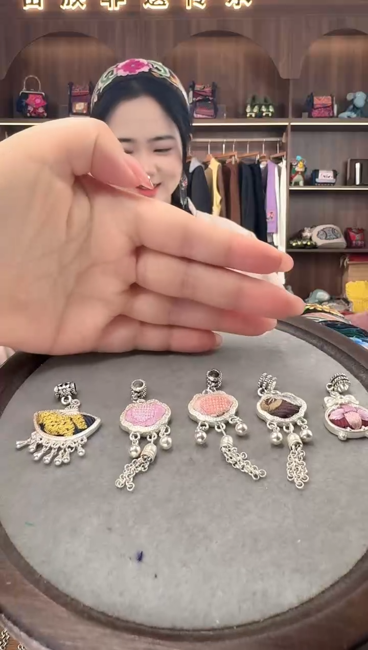 刺绣扶光苗绣传承2