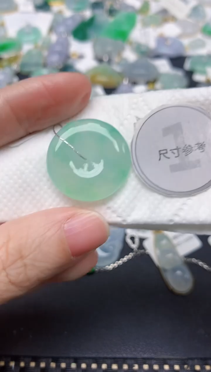 颈饰未镶嵌翡翠天然缅甸A货翡翠