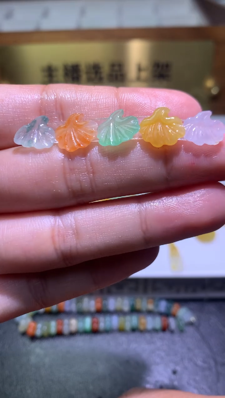 【闪购商品】定制翡翠未镶嵌毛货