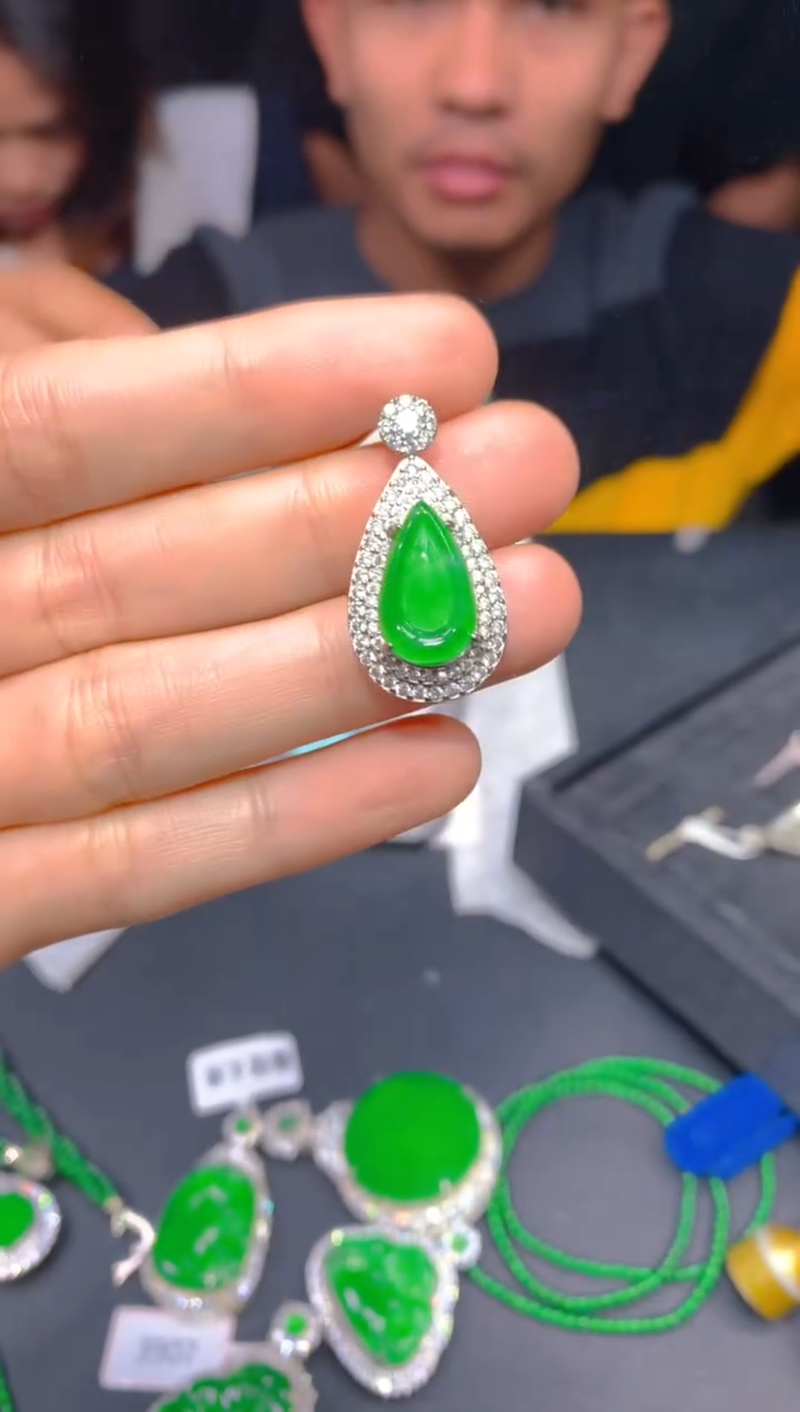 【闪购商品】定制翡翠未镶嵌252多样性发货（发其一）