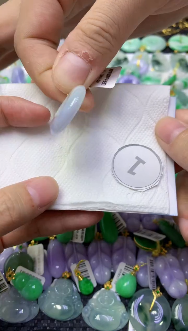 颈饰未镶嵌翡翠天然缅甸翡翠A货