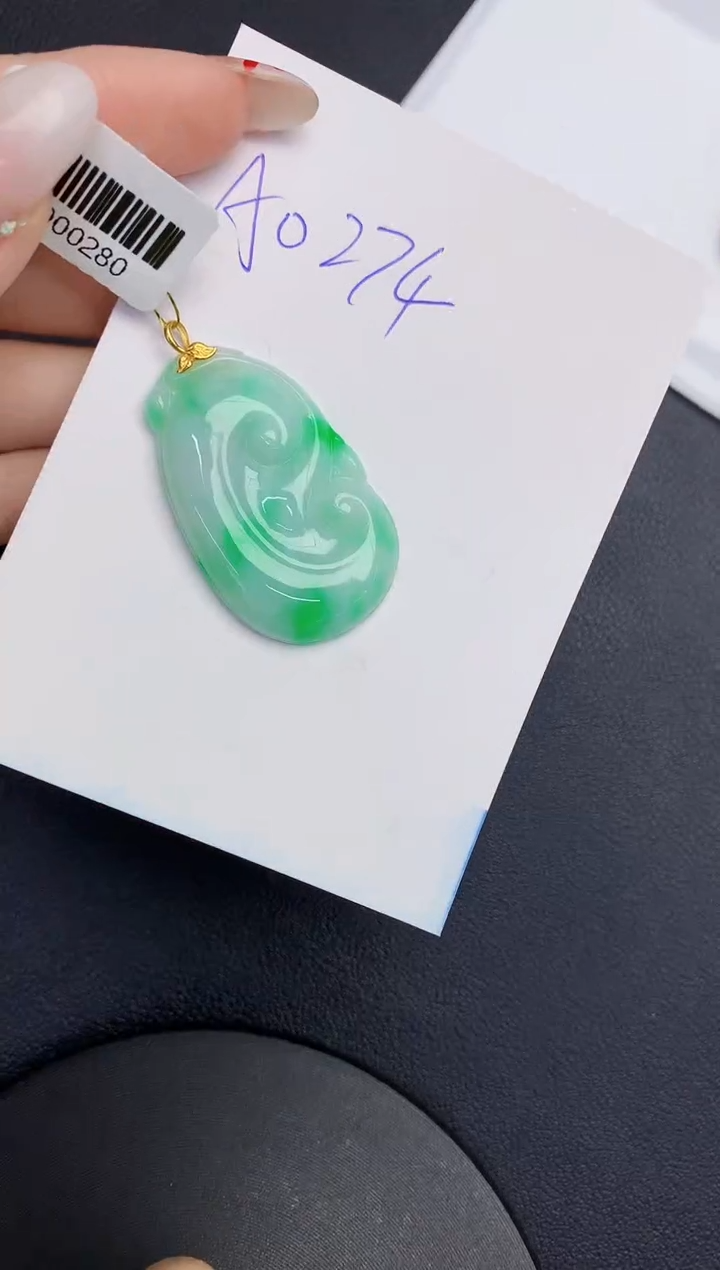 【闪购商品】翡翠颈饰18K金镶嵌00000000000