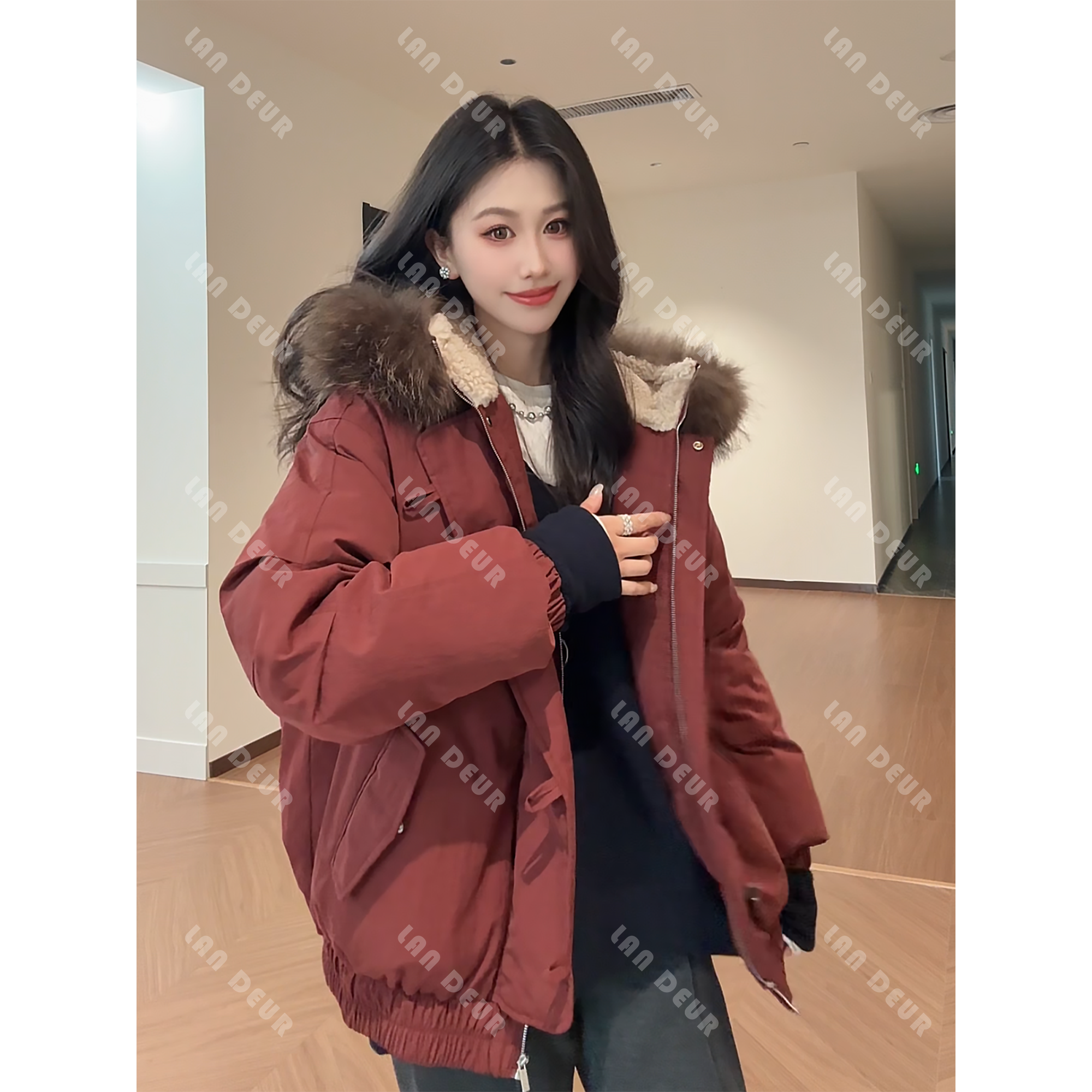 JIUJIU【雪山秘境】通勤百搭学院风连帽保暖牛角扣羽绒服毛毛领外套