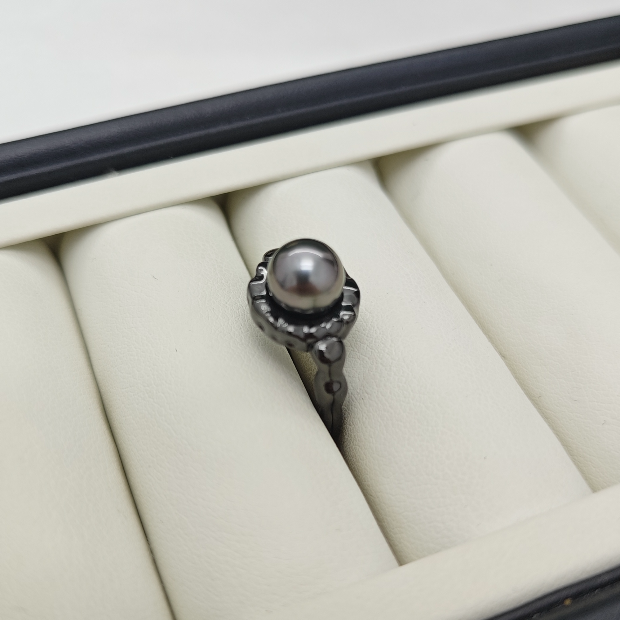 梁大大珠宝 海水大溪地黑珍珠 s925银戒指 时尚款