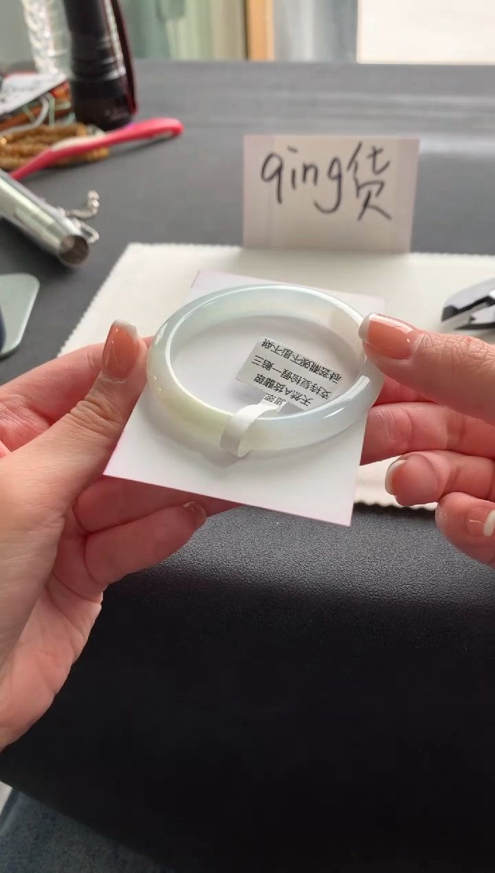 【闪购商品】翡翠手镯未镶嵌52贵妃Y952买断