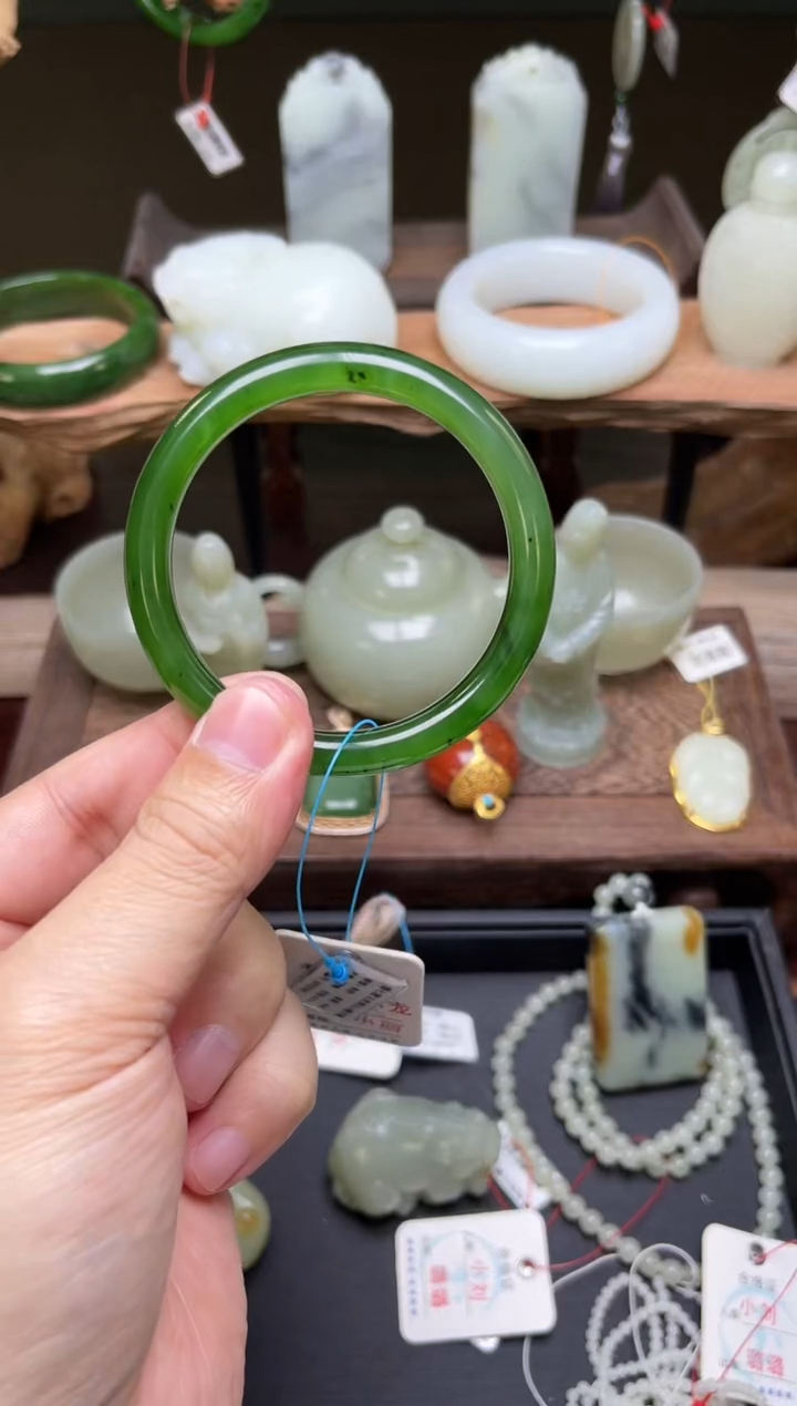 【闪购商品】和田玉手镯未镶嵌俄七碧玉 55+圈 9002304