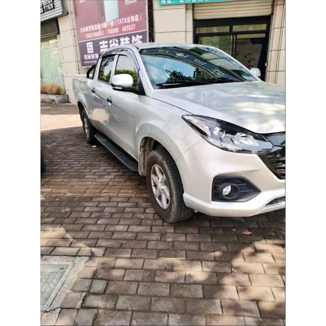 适用于新江铃宝典专用原厂脚踏板