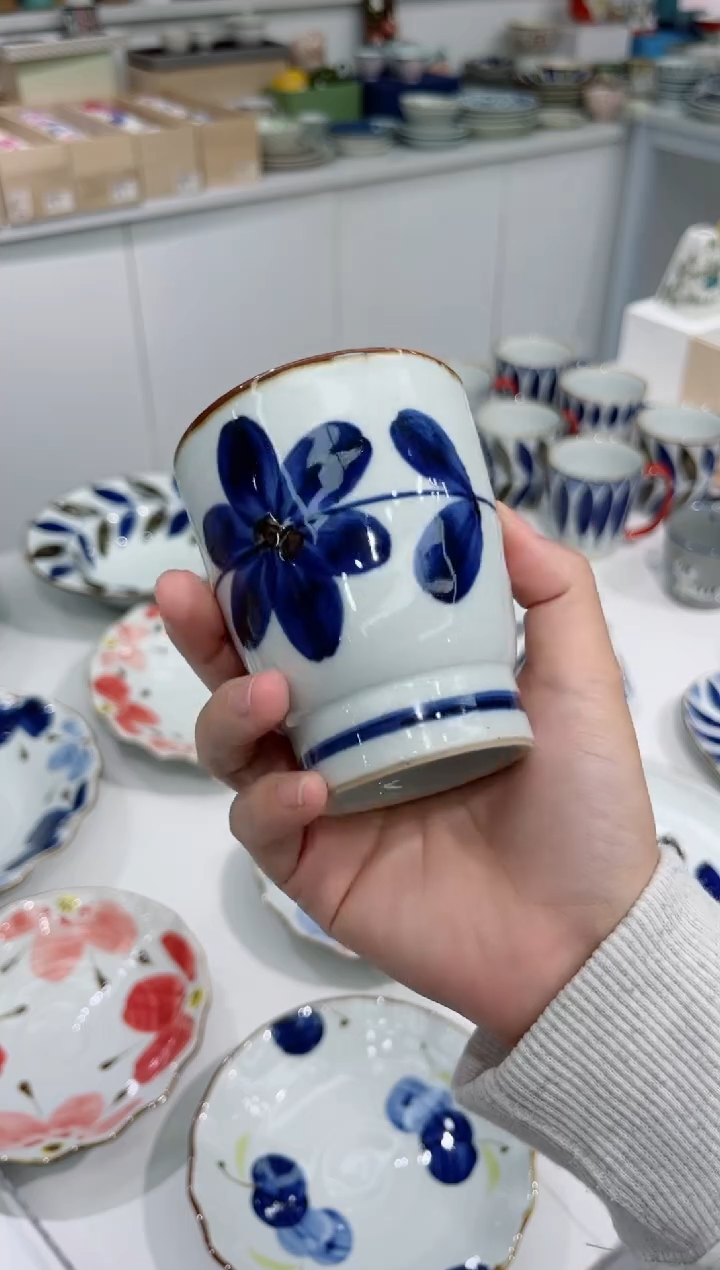 【闪购商品】瓷片风轮花手握杯（高）