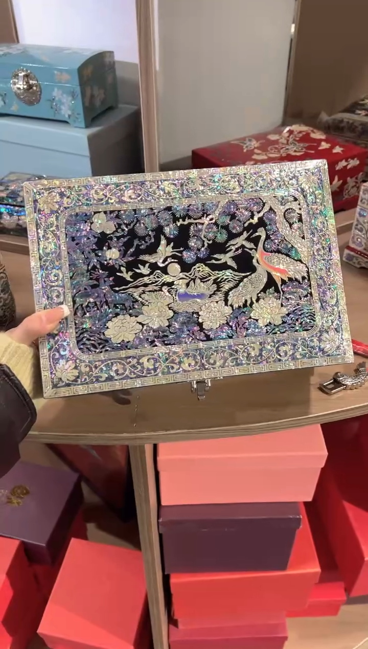 【闪购商品】鱼锁全满贝·弘贝雅螺钿漆器文化馆