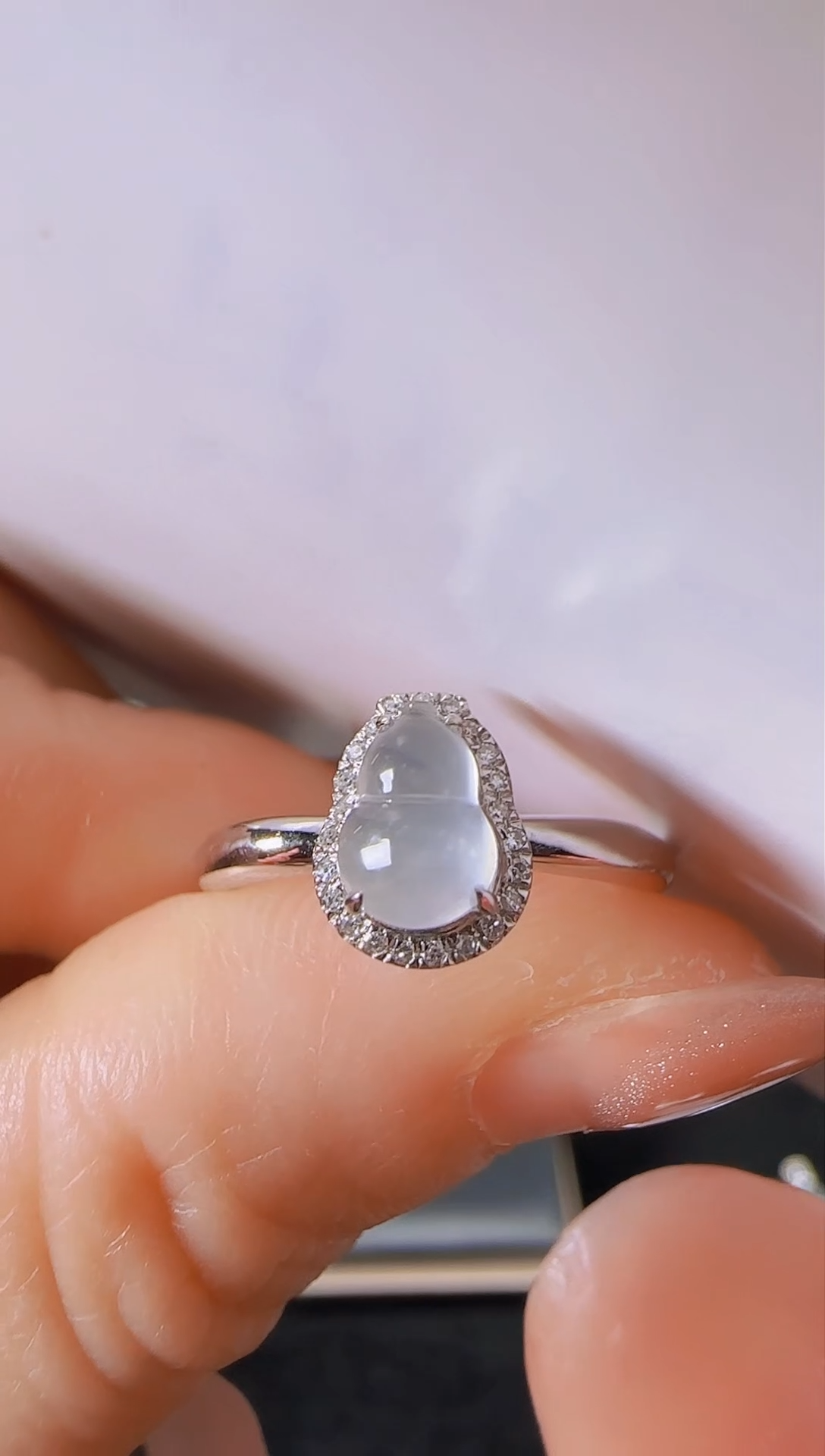 【闪购商品】翡翠戒指18K金镶嵌白冰葫芦