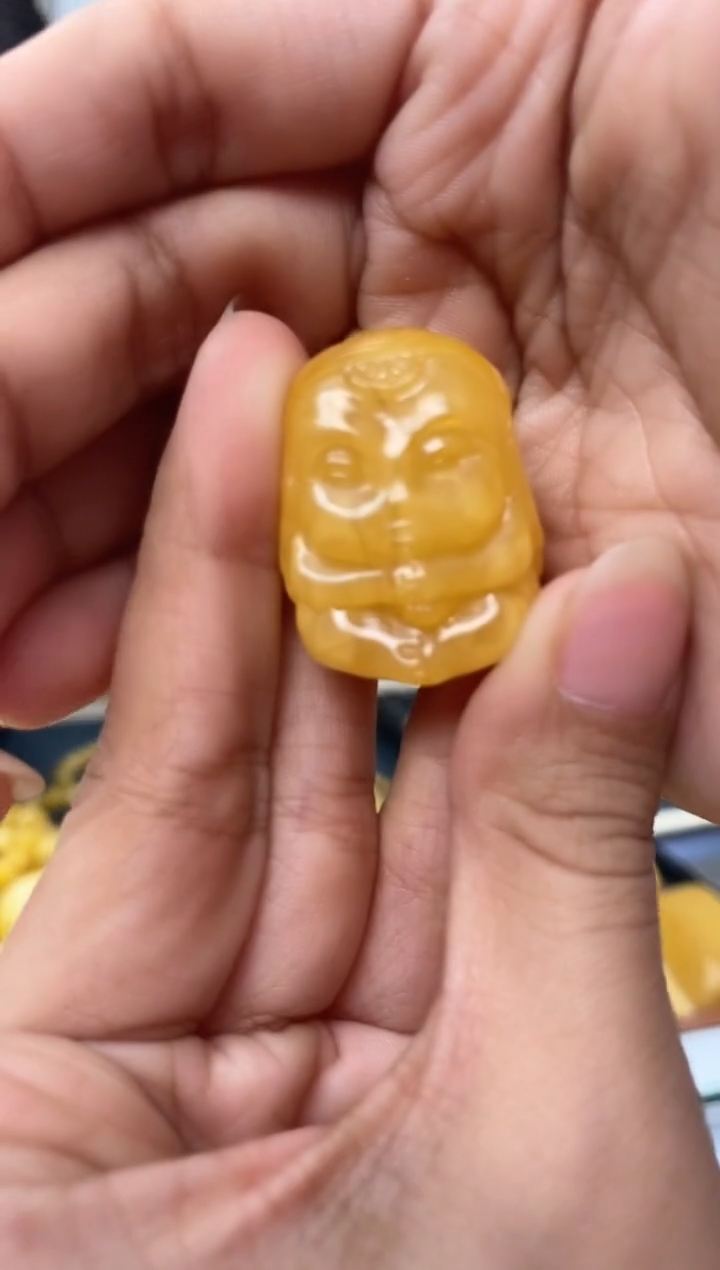 【闪购商品】琥珀裸石未镶嵌天然琥珀蜜蜡雕刻件