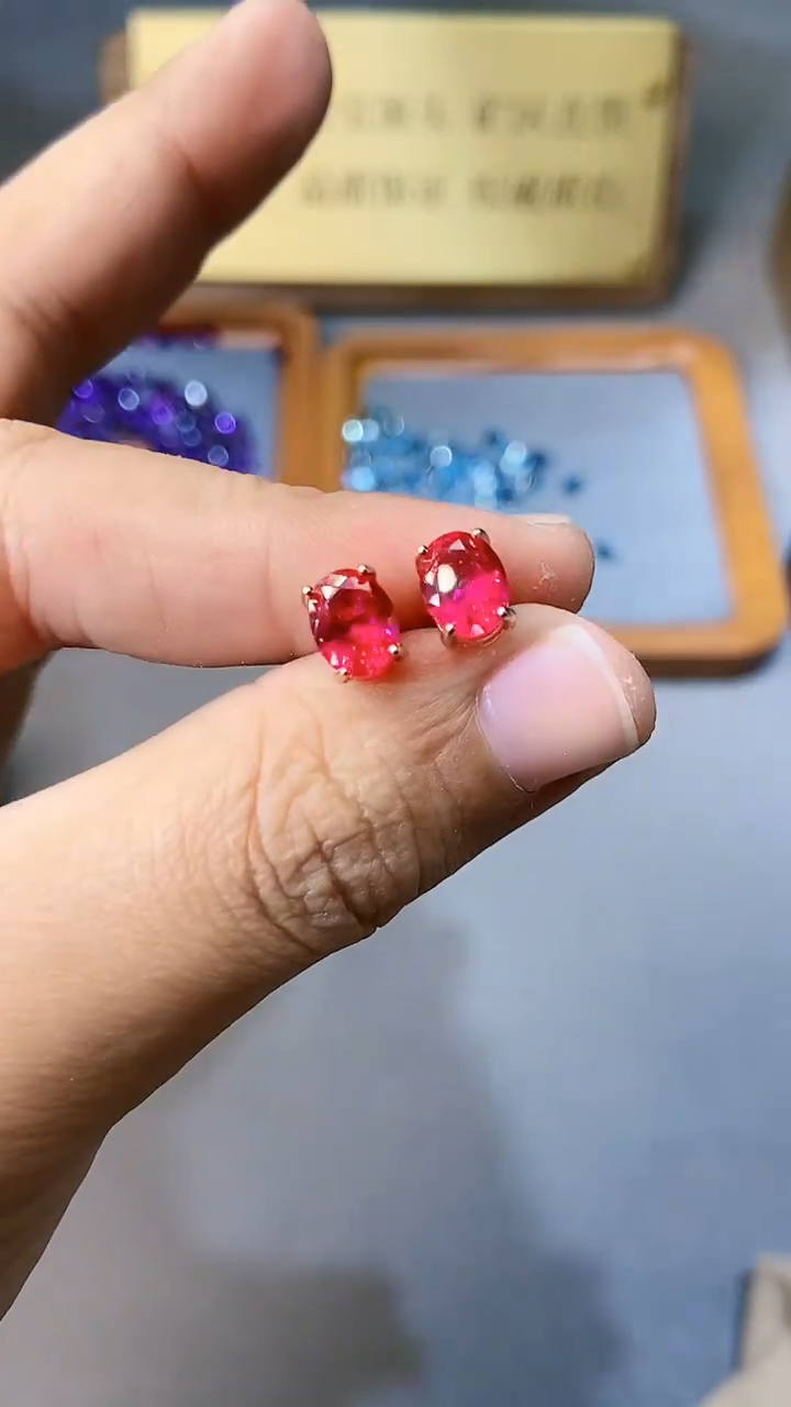 【闪购商品】红宝石耳饰银S925镶嵌354