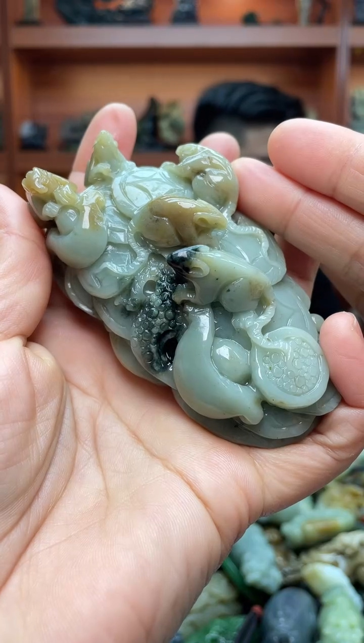 未镶嵌和田玉摆件叶**人1