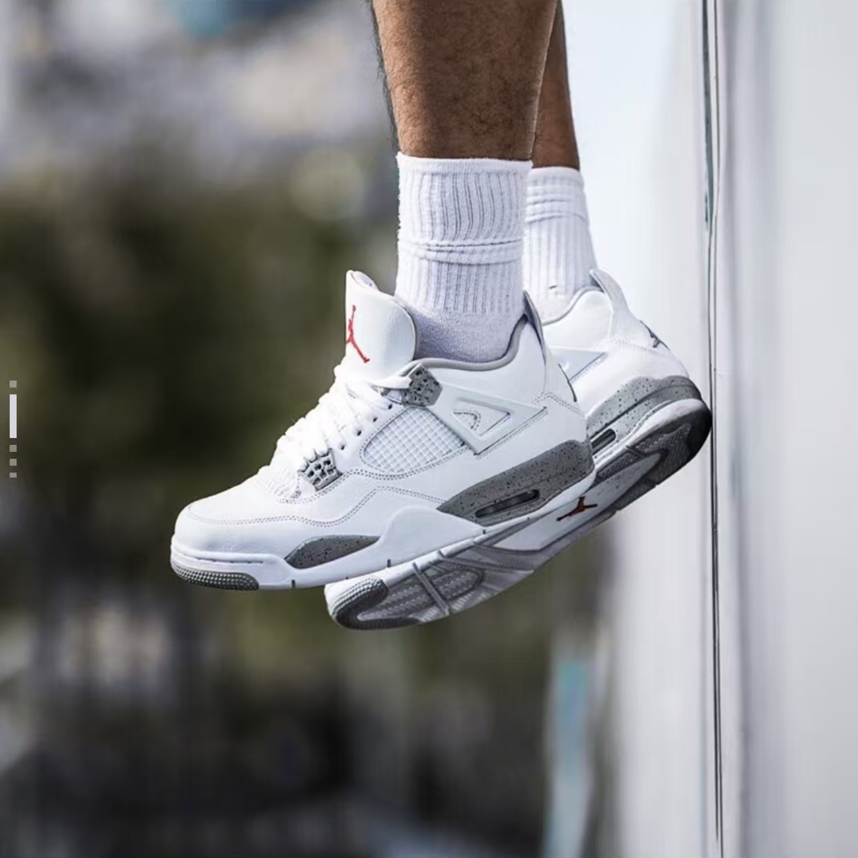 NIKE/耐克 AJ4 白水泥 复刻男子中帮复古篮球鞋FV5029-100