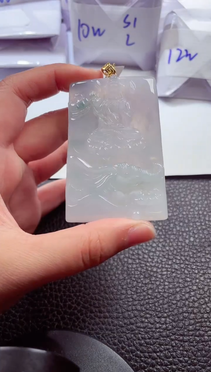 颈饰18K金镶嵌翡翠00008871