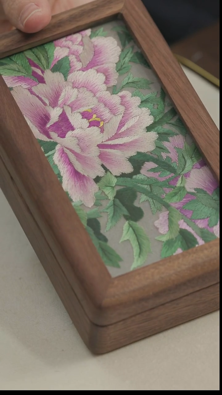 刺绣湘传礼纯手工首饰盒