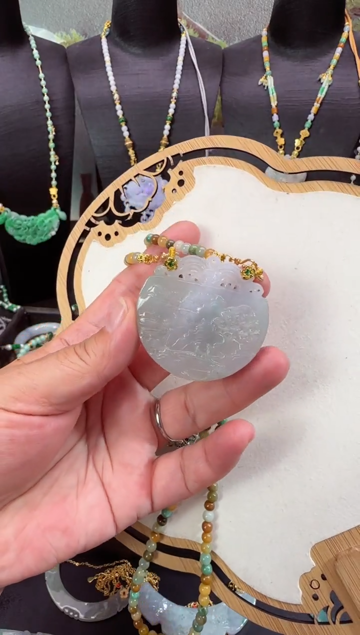 【闪购商品】翡翠颈饰未镶嵌拍照