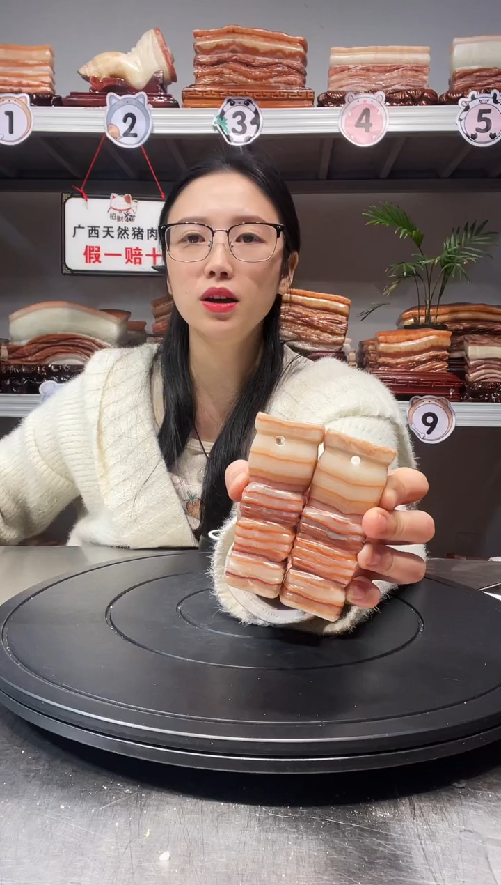 【闪购商品】天然石材柳州猪肉石