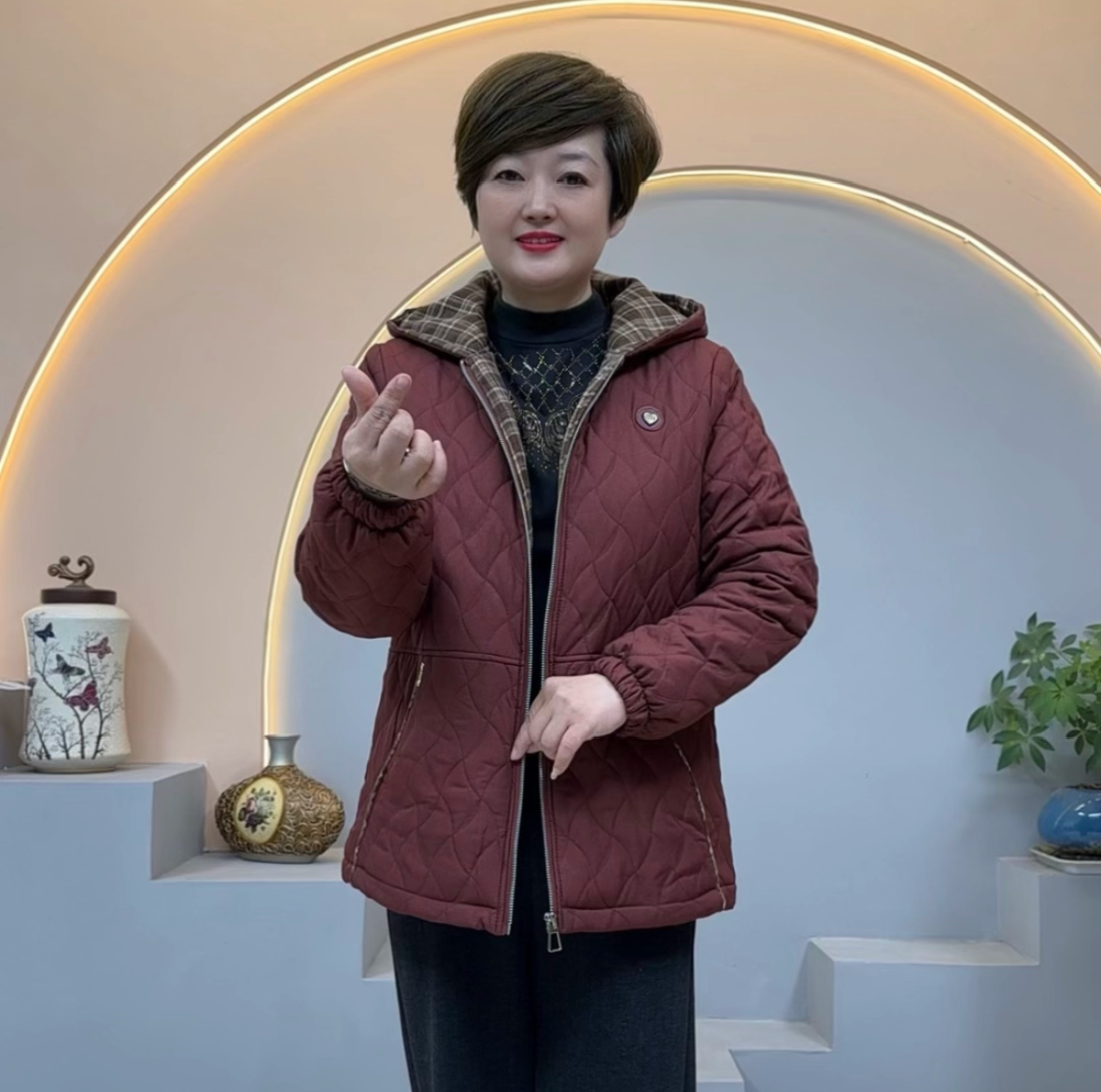 连帽口袋中长款常规款中老年女装宽松休闲冬季时尚