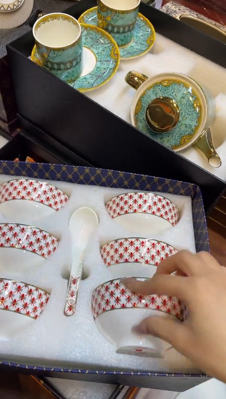 杯鸿辉家品牌瓷器，京东包邮！