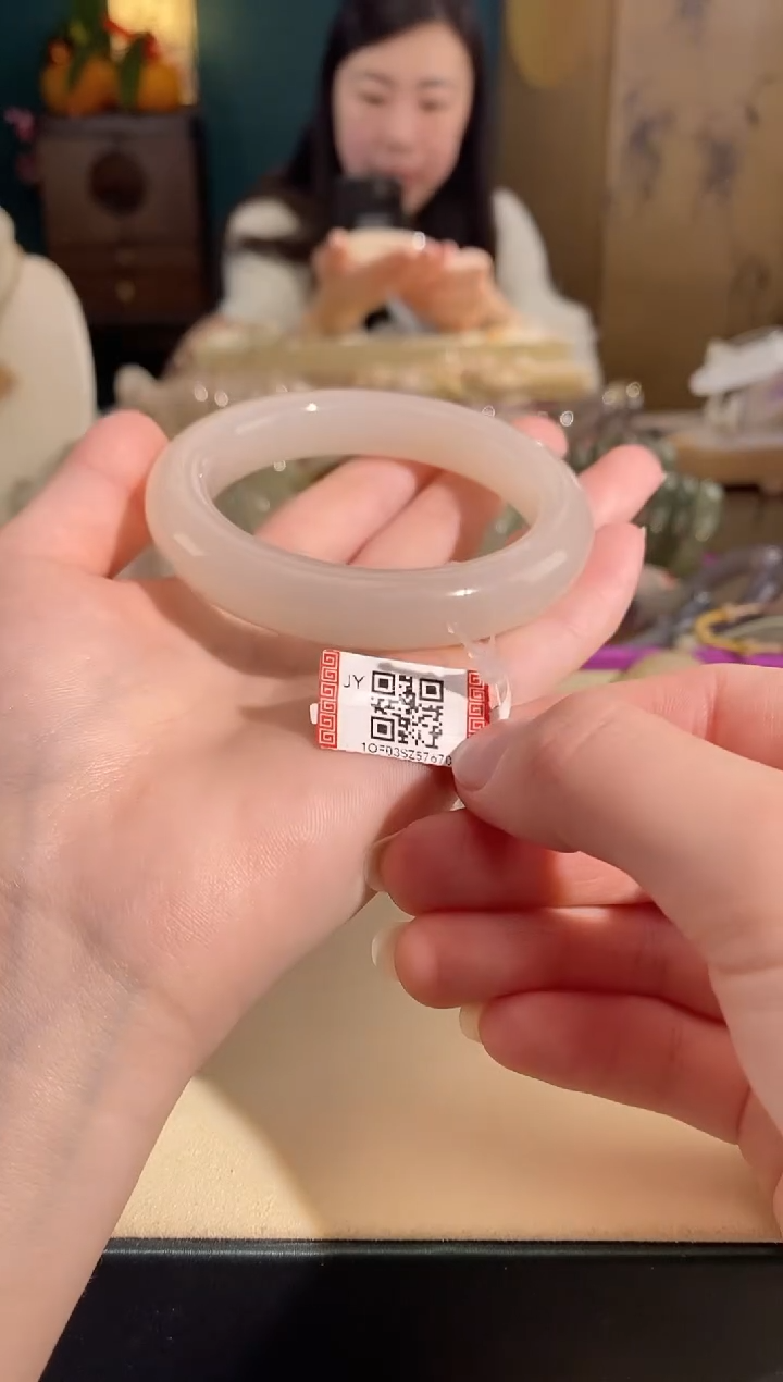 【闪购商品】和田玉手镯未镶嵌手镯57圈口