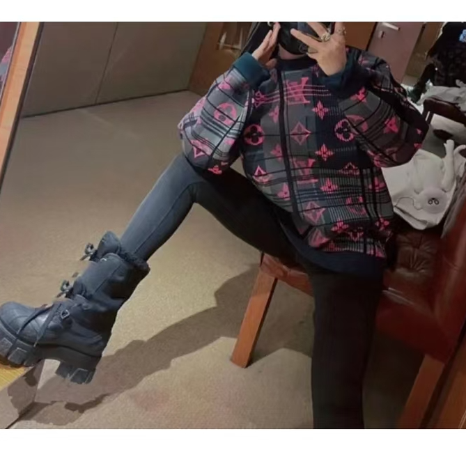 未使用 LouisVuitton/路易威登 满印套头长袖卫衣 /S码