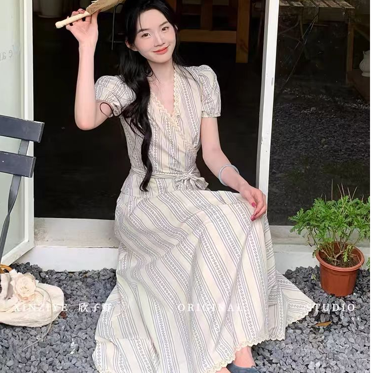 夏季气质显瘦百搭小众港风设计女短袖衬衫半裙套装