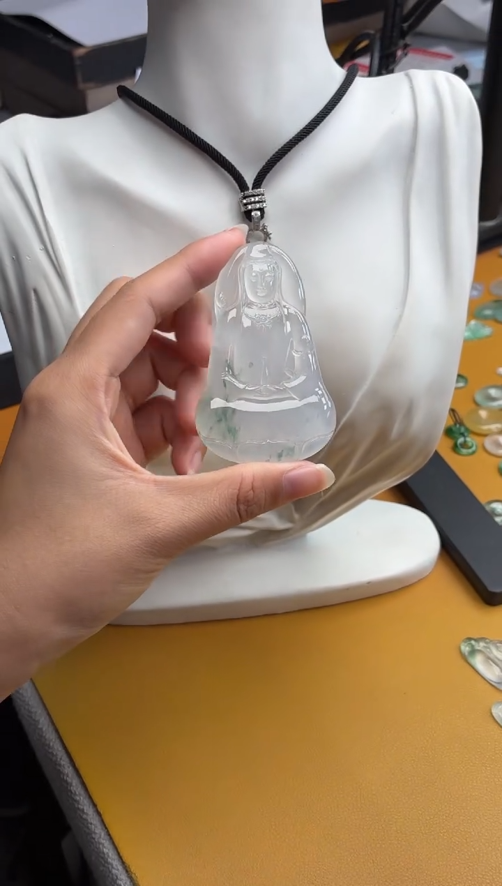 吊坠(不含链)未镶嵌翡翠39 素衣 70.1 43.8 6.0