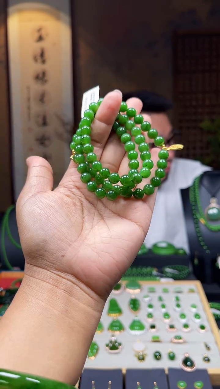 和田玉（碧玉）未镶嵌颈饰±8mm辣阳绿弹力绳妈妈链多样性发一