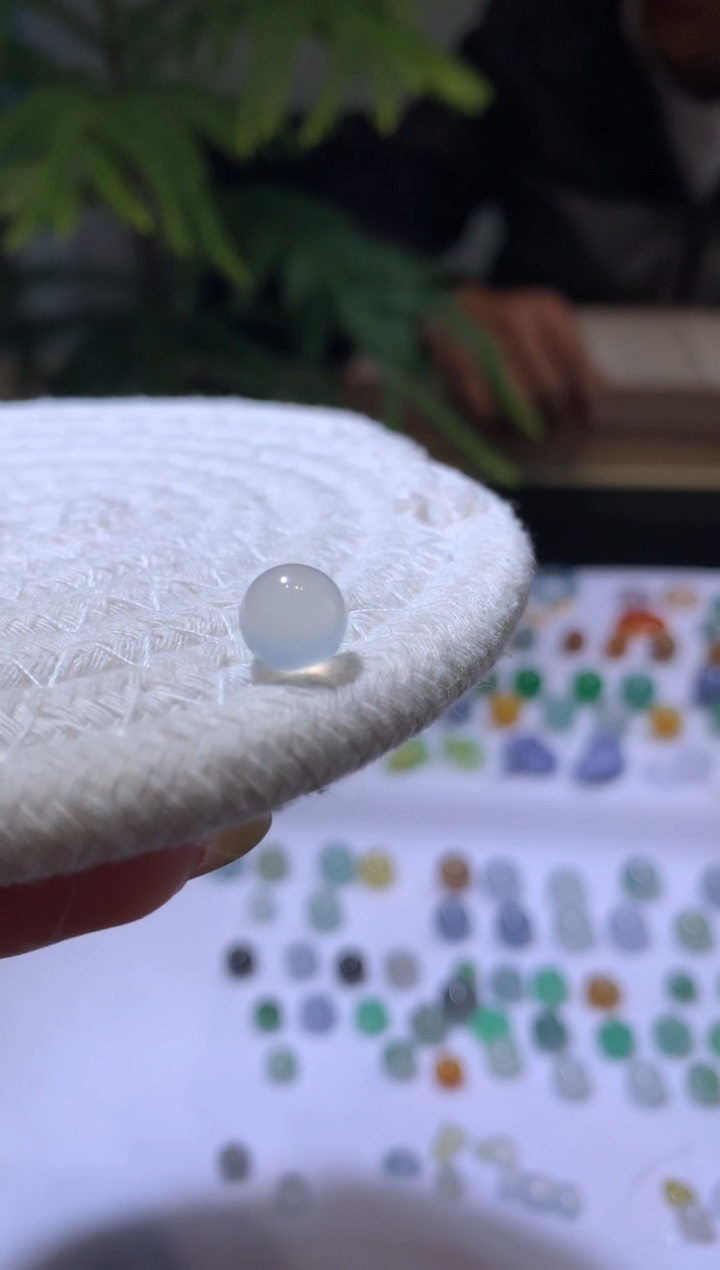 【闪购商品】定制翡翠未镶嵌8.3珠子1200+120