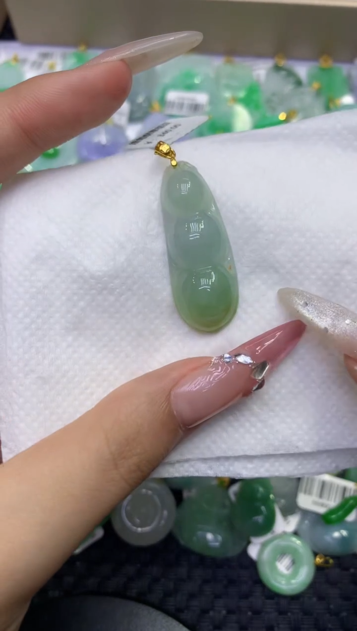 颈饰未镶嵌翡翠天然缅甸A货翡翠