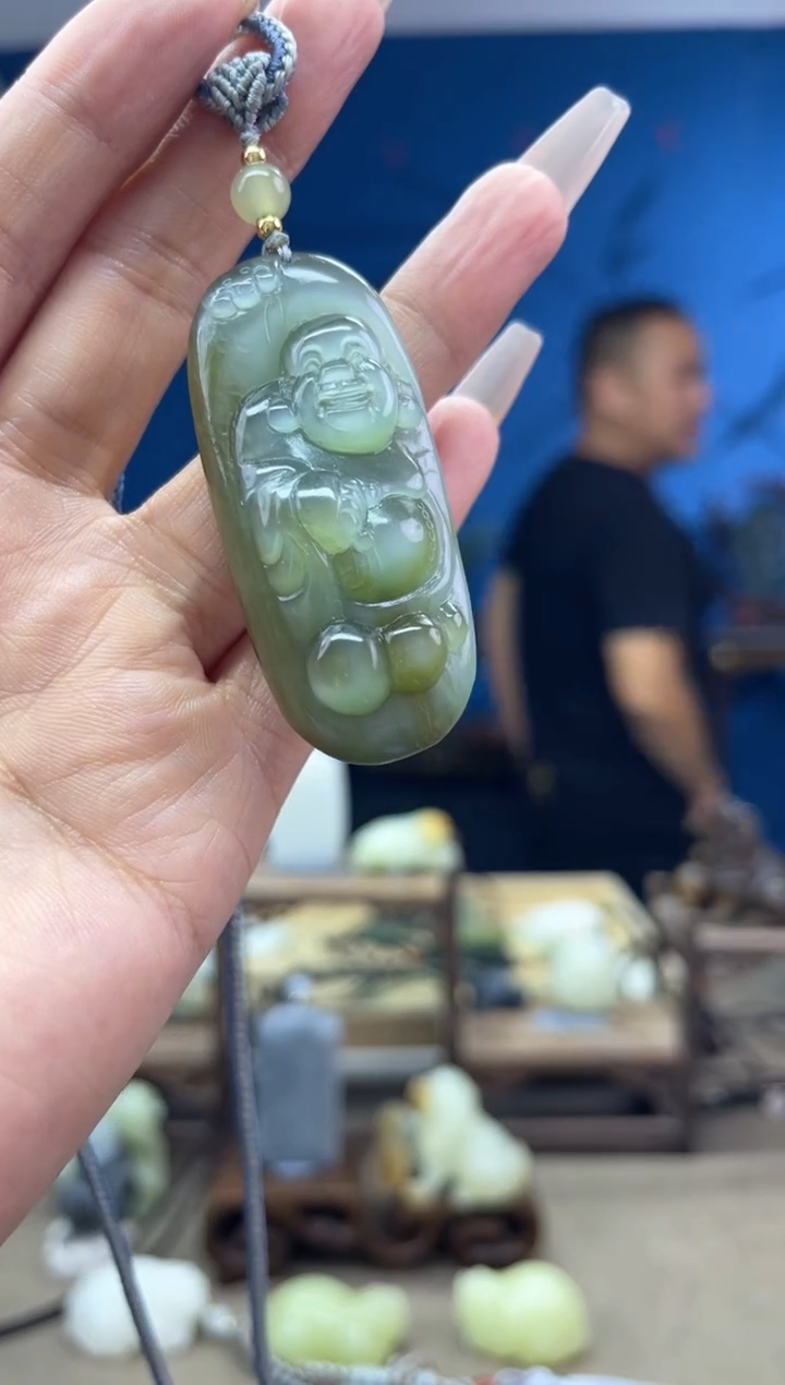 和田玉未镶嵌颈饰1