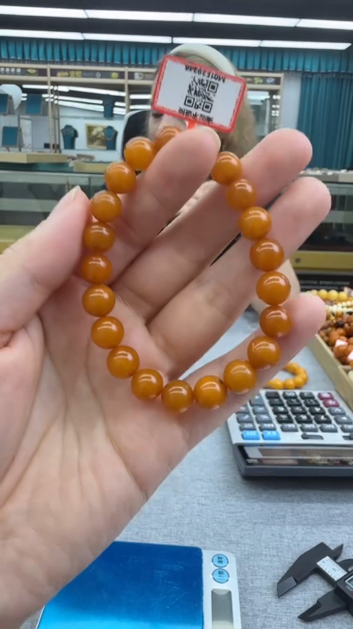 未镶嵌琥珀手链72秒拍号 假一罚三