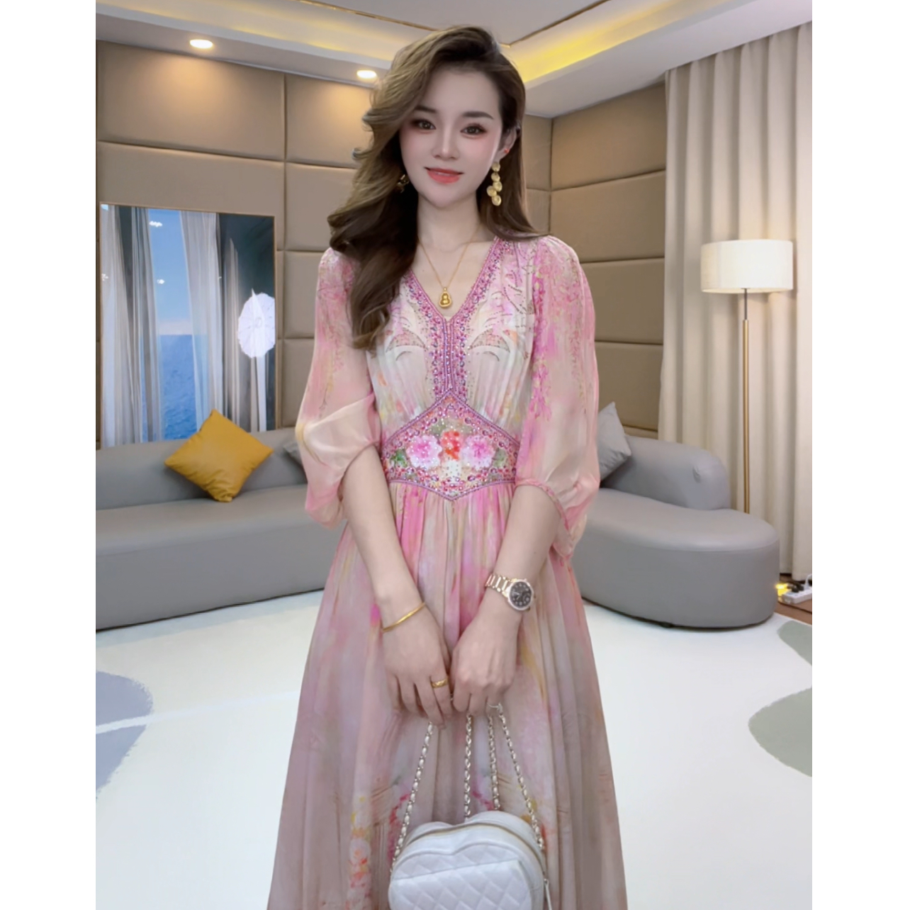 《静静心选》“粉黛”法式高定定位烫钻优雅气质显瘦真丝连衣裙80146